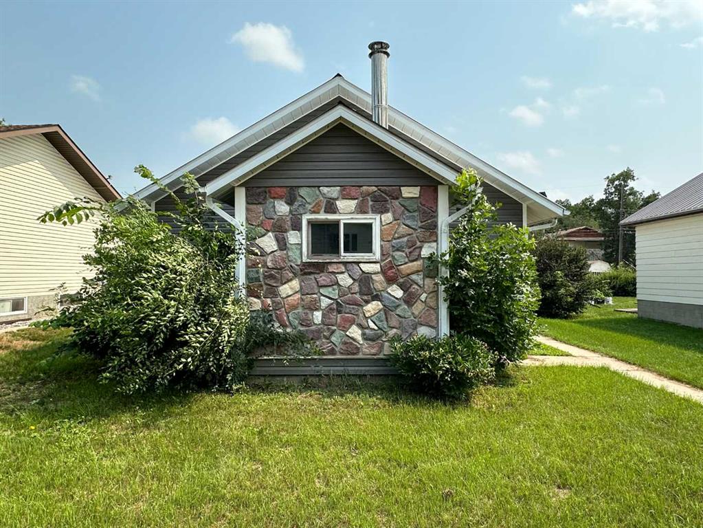5123 49 Street Property Photo
