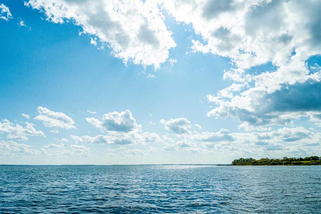 184 Lakeshore Drive Property Photo