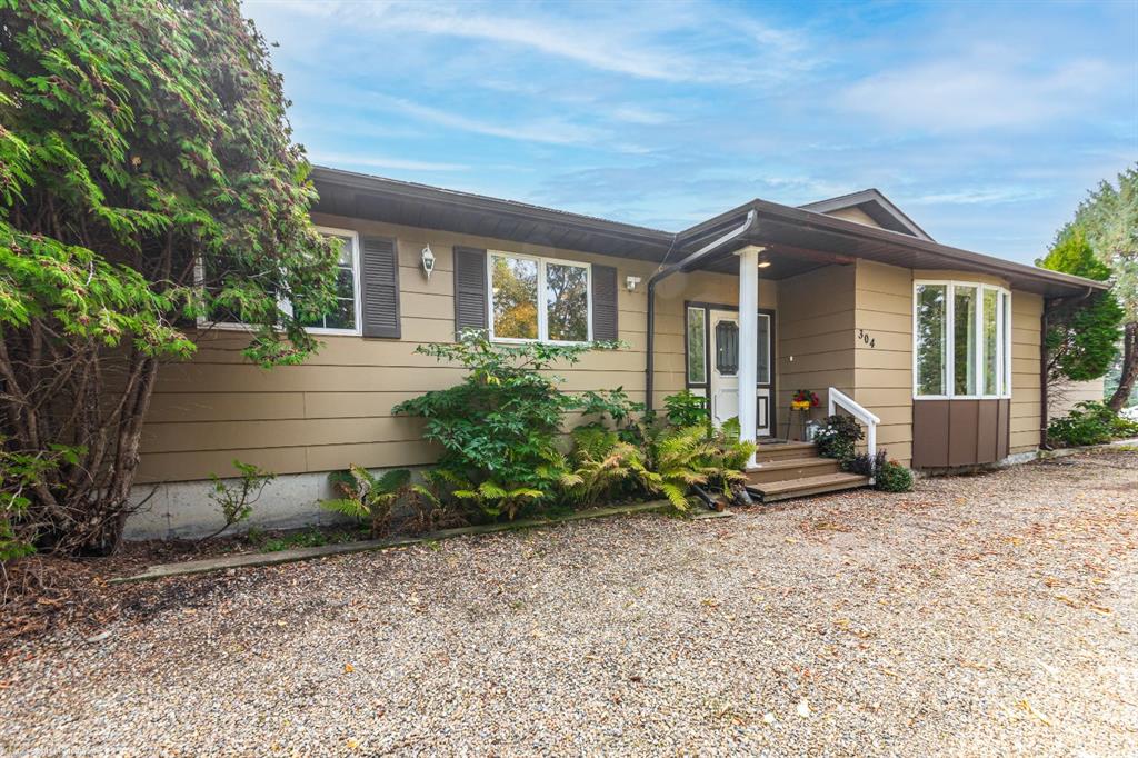 304 6 Avenue Property Photo