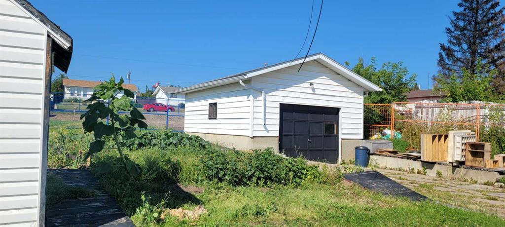11213 108 Avenue Property Photo