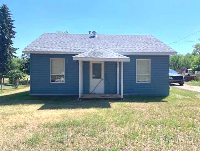 5305 51 Street Property Photo 1