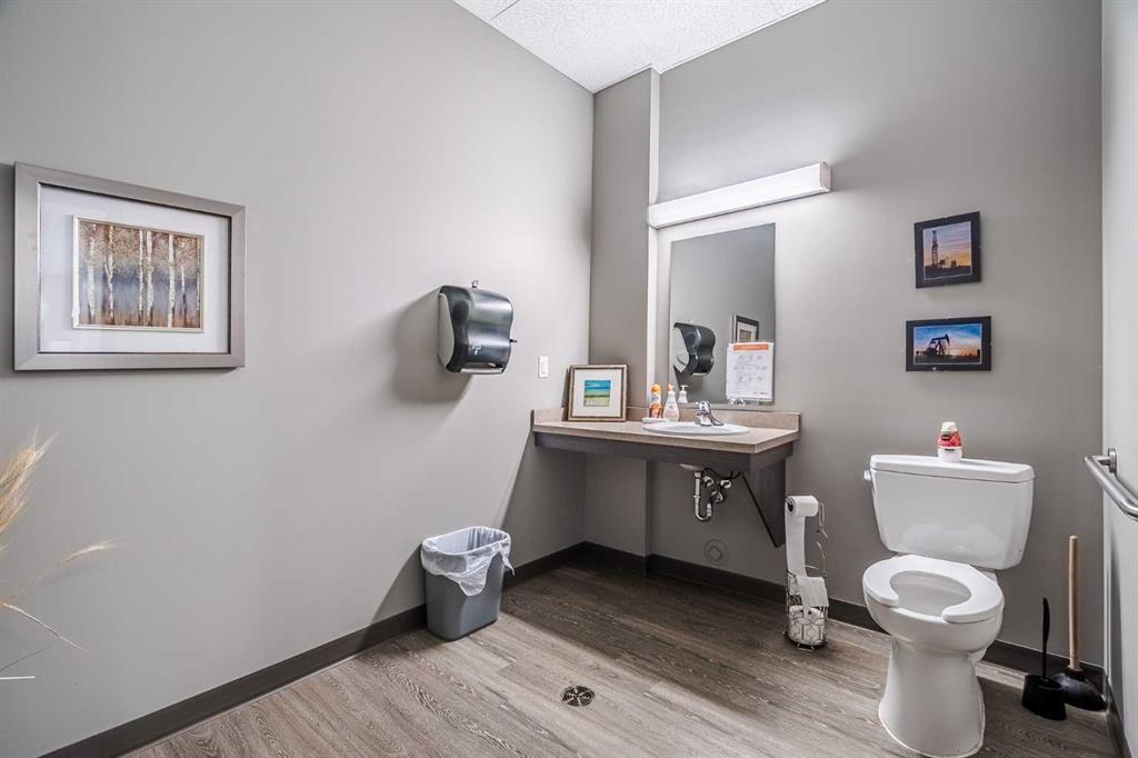 52 Willoughby Street Property Photo 11
