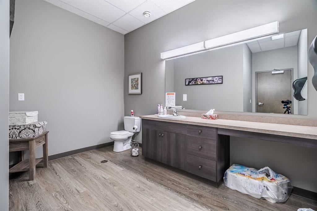 52 Willoughby Street Property Photo 12