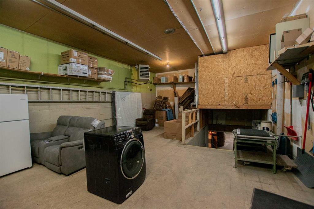 10012 100 Avenue Property Photo 11