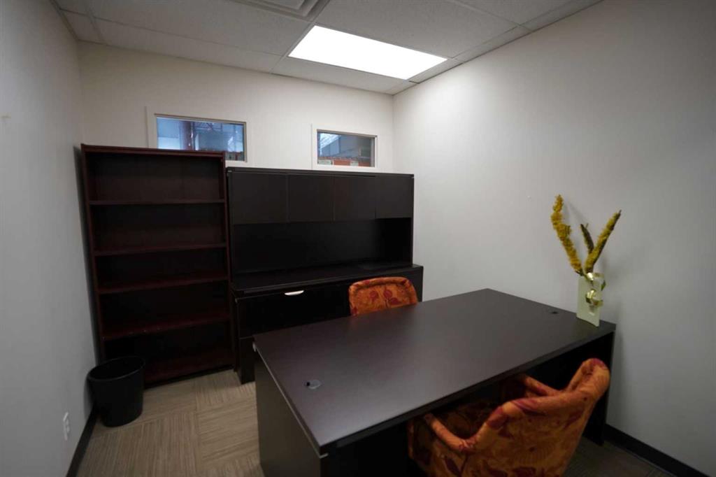 6111 91 Street Property Photo 5