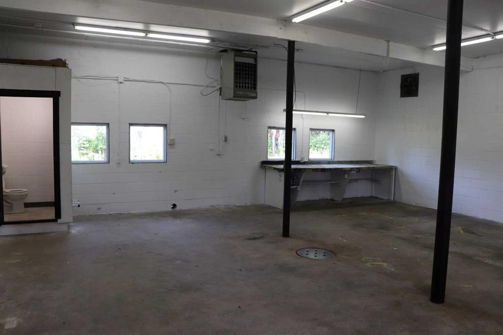 410 68 Street Property Photo 15