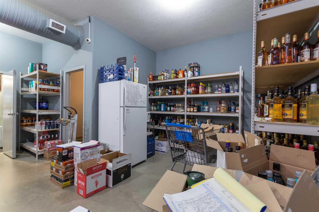 5922 50 Avenue Property Photo 16