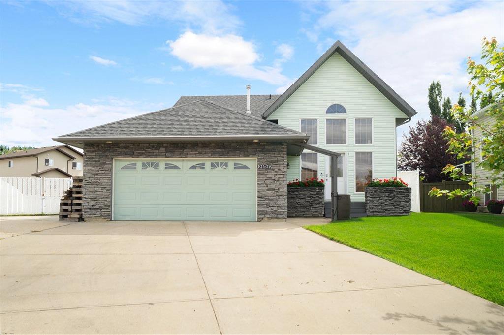 10409 121 Avenue Property Photo 1