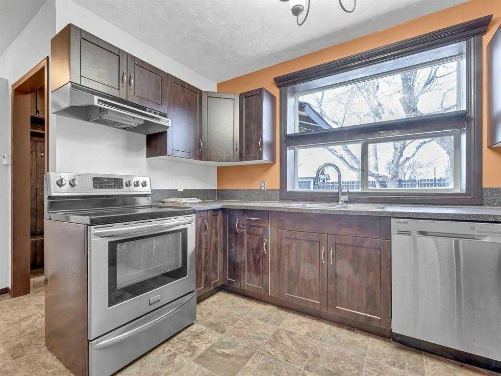 165 Centre Street Property Photo 24