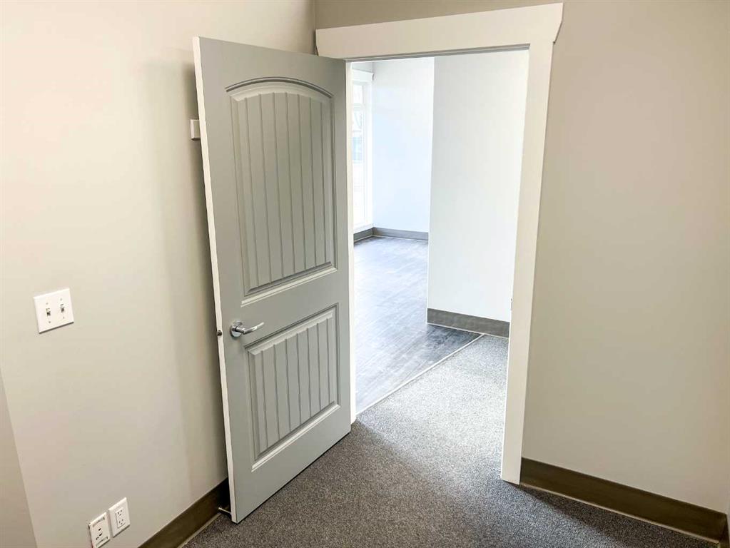 10126 120 Avenue 105 Property Photo 17