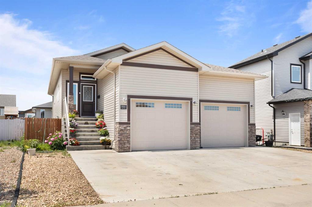 930 Manor Place Property Photo