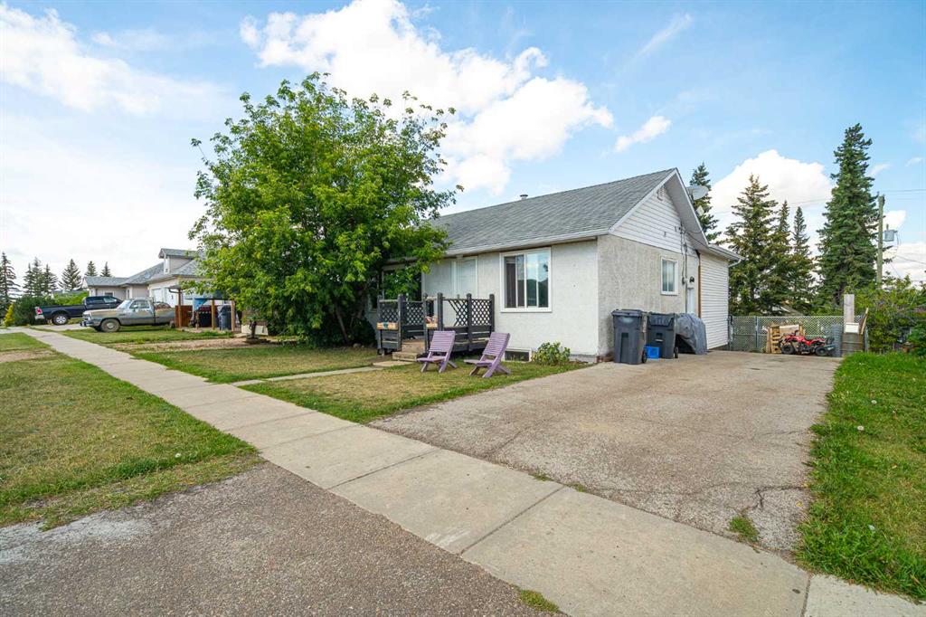 5018 50 Avenue Property Photo