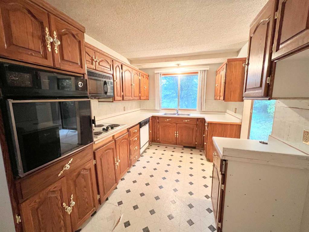 Part Of Ne-8-66-22-w4 Property Photo 8