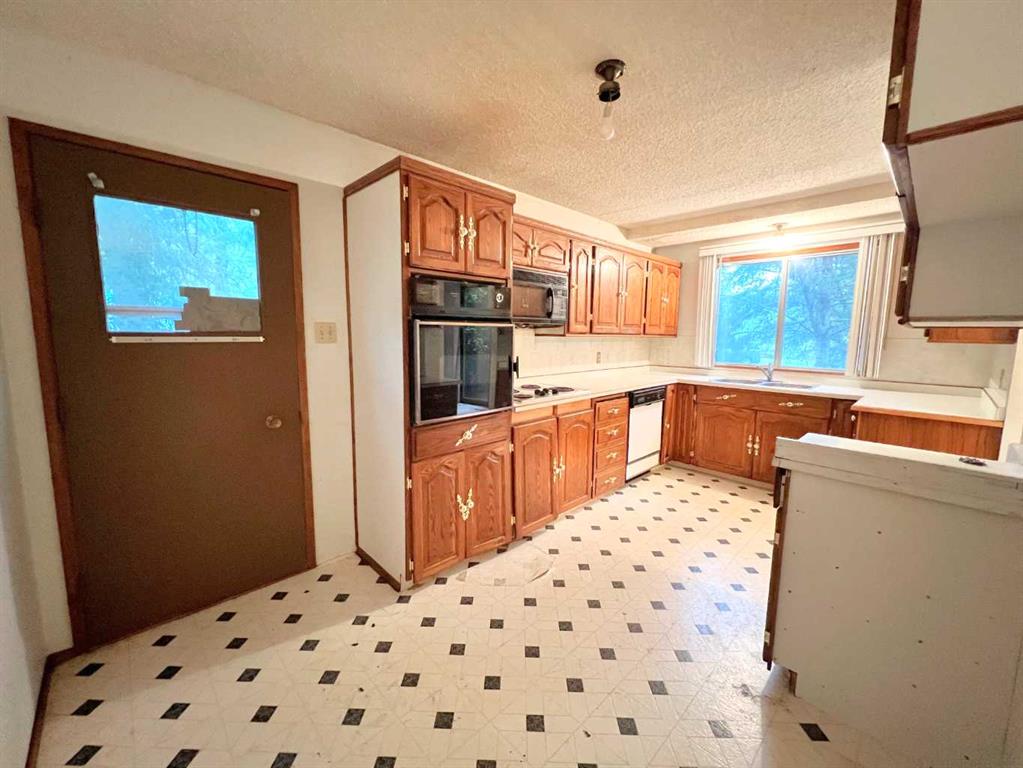 Part Of Ne-8-66-22-w4 Property Photo 9