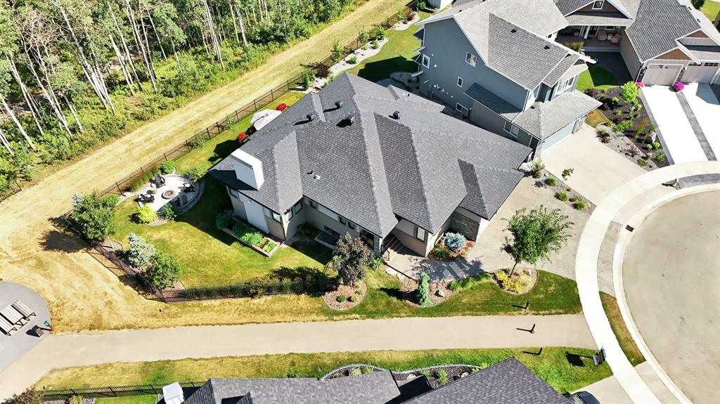 8 Sweetgrass Place Property Photo 3