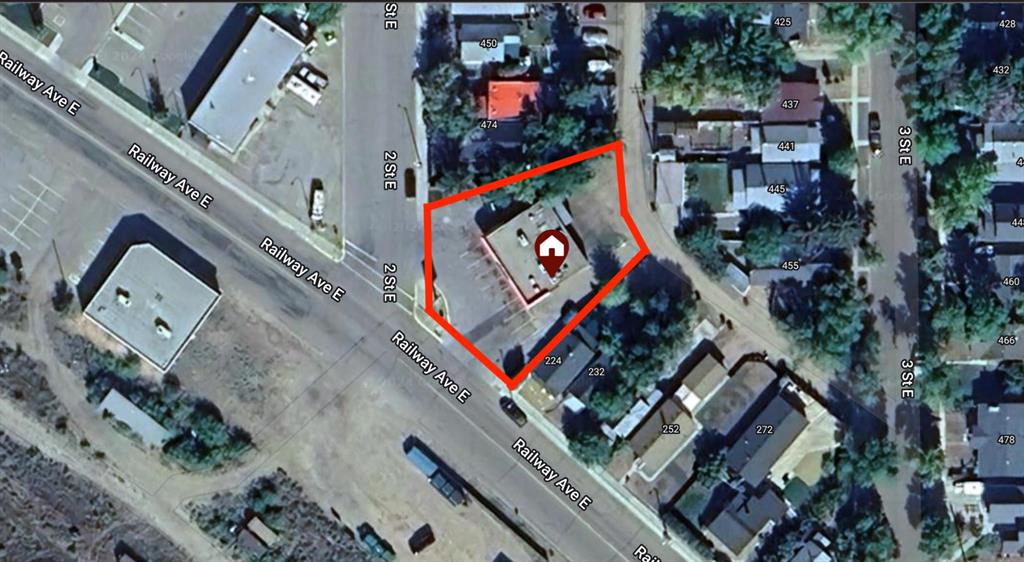 208 Railway Avenue Property Photo 11