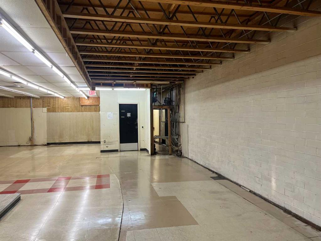 208 Railway Avenue Property Photo 28