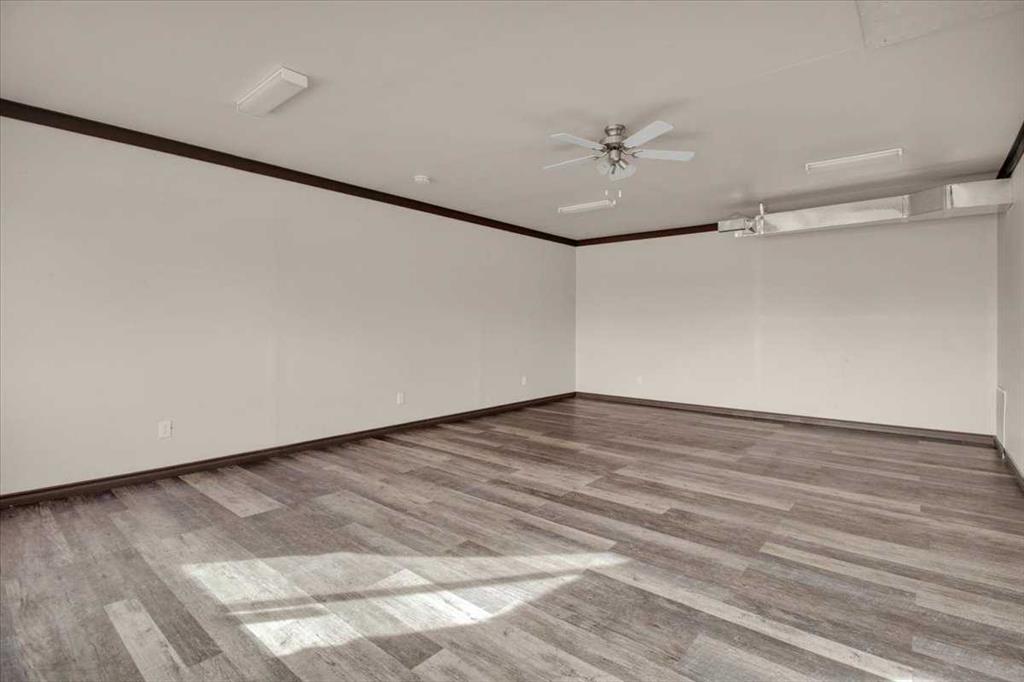 101 Main Street Property Photo 16