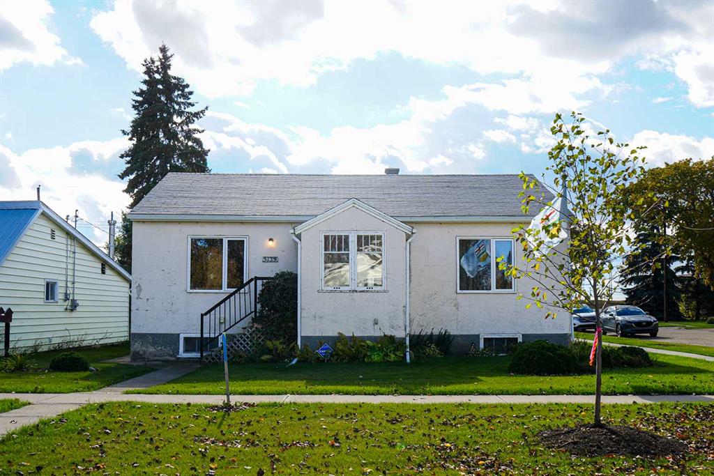 5139 52 Avenue Property Photo