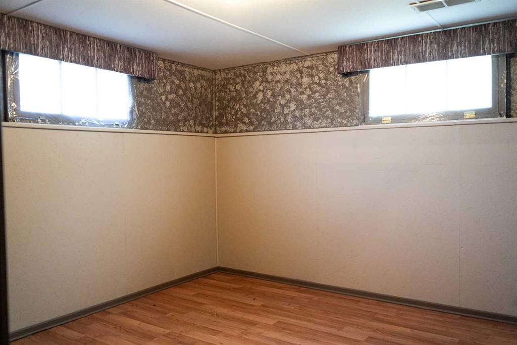 5139 52 Avenue Property Photo 19