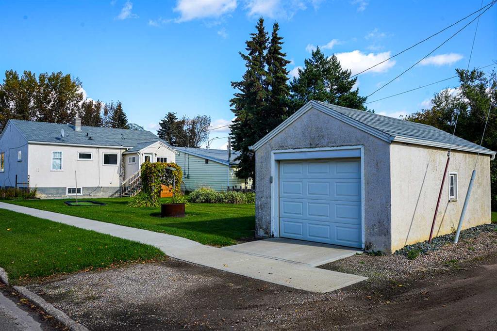 5139 52 Avenue Property Photo 20
