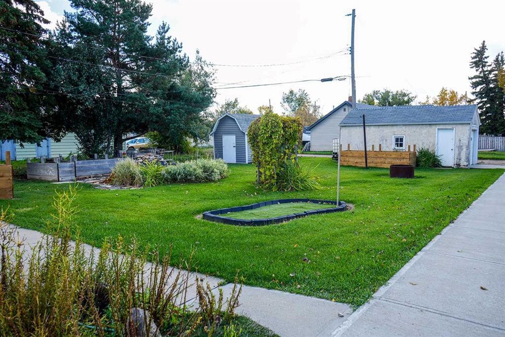5139 52 Avenue Property Photo 24