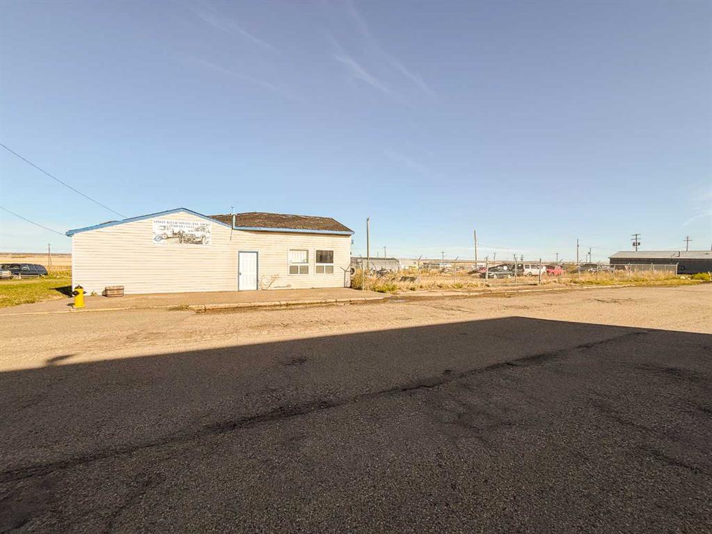 5031 47 Avenue Property Photo