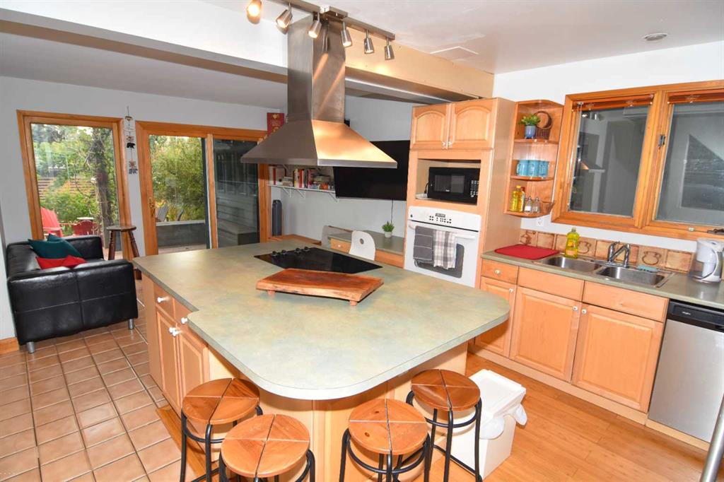 2535 7 Avenue Property Photo 22