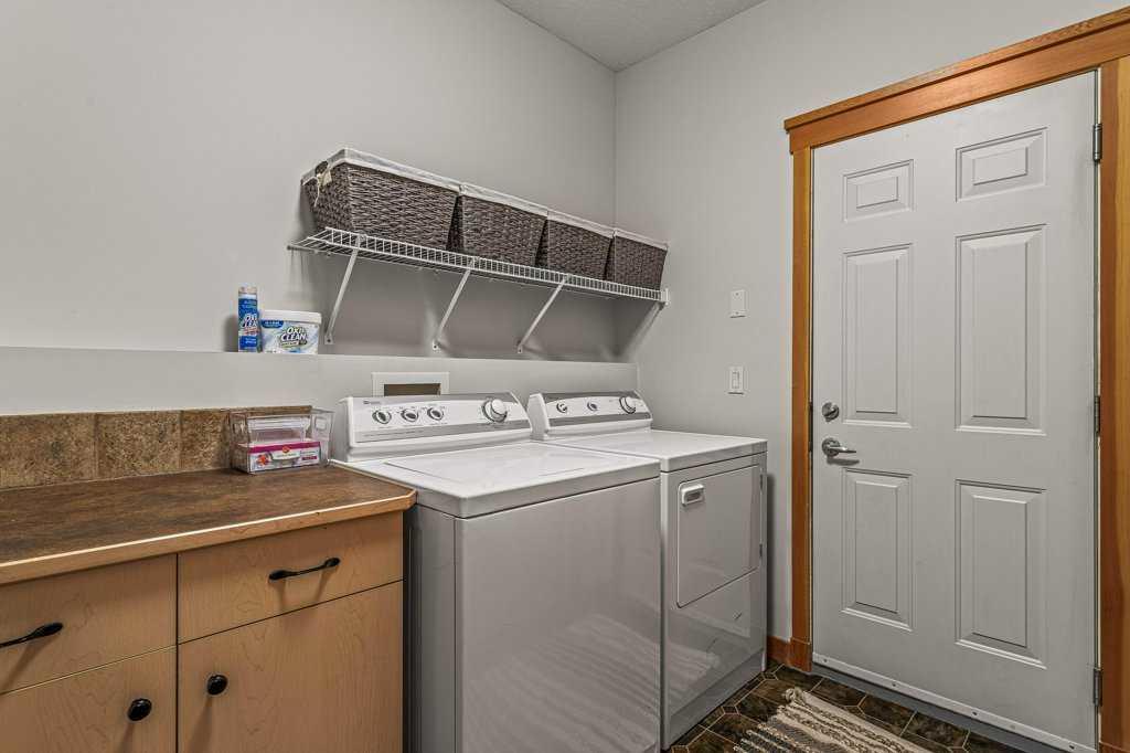 215 Miskow Close Property Photo 23