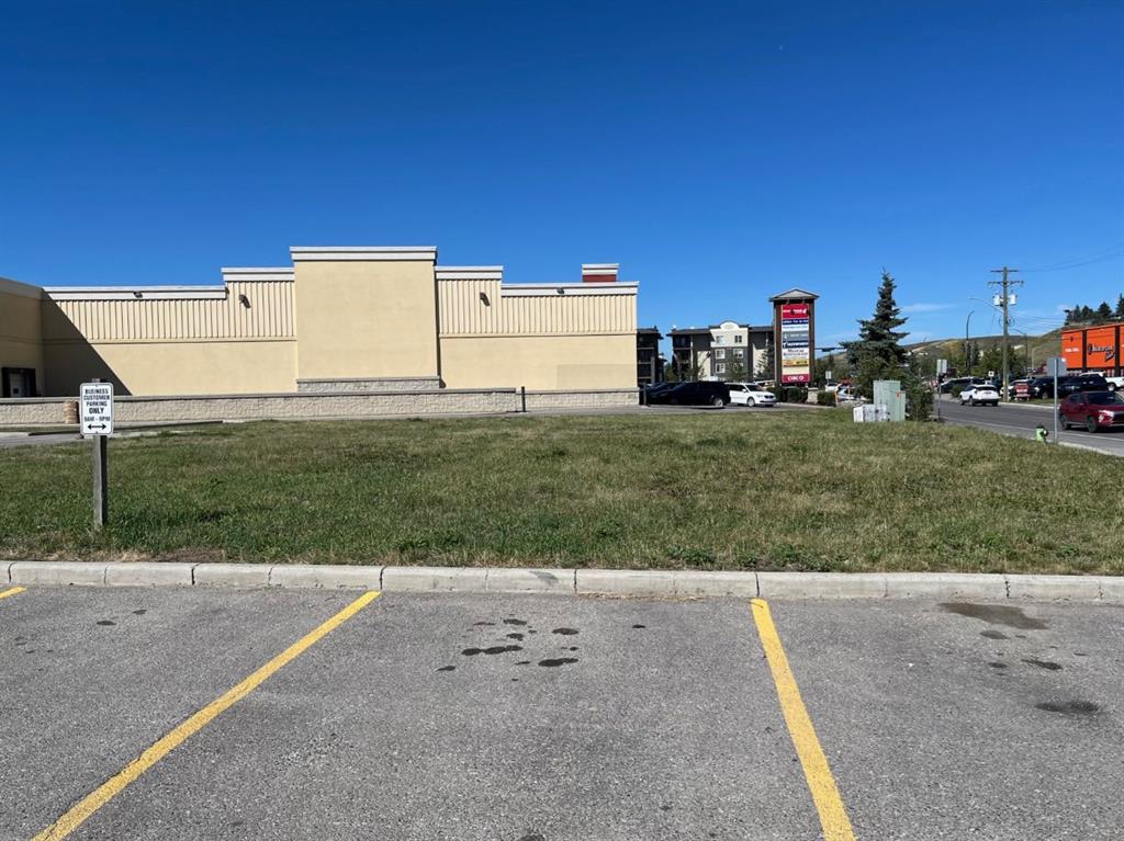 505 Railway Street Property Photo 1