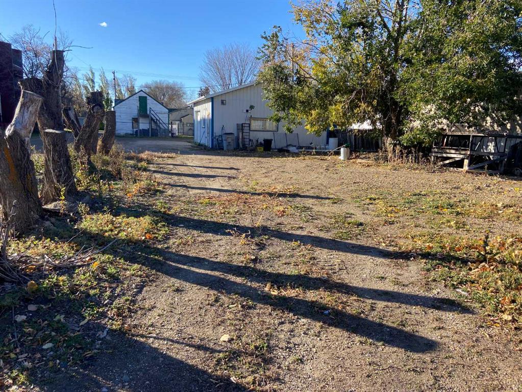 1112 15 Street Property Photo 5
