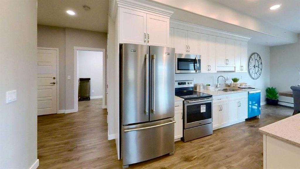 499 Meadow Lake Court 201 Property Photo 2