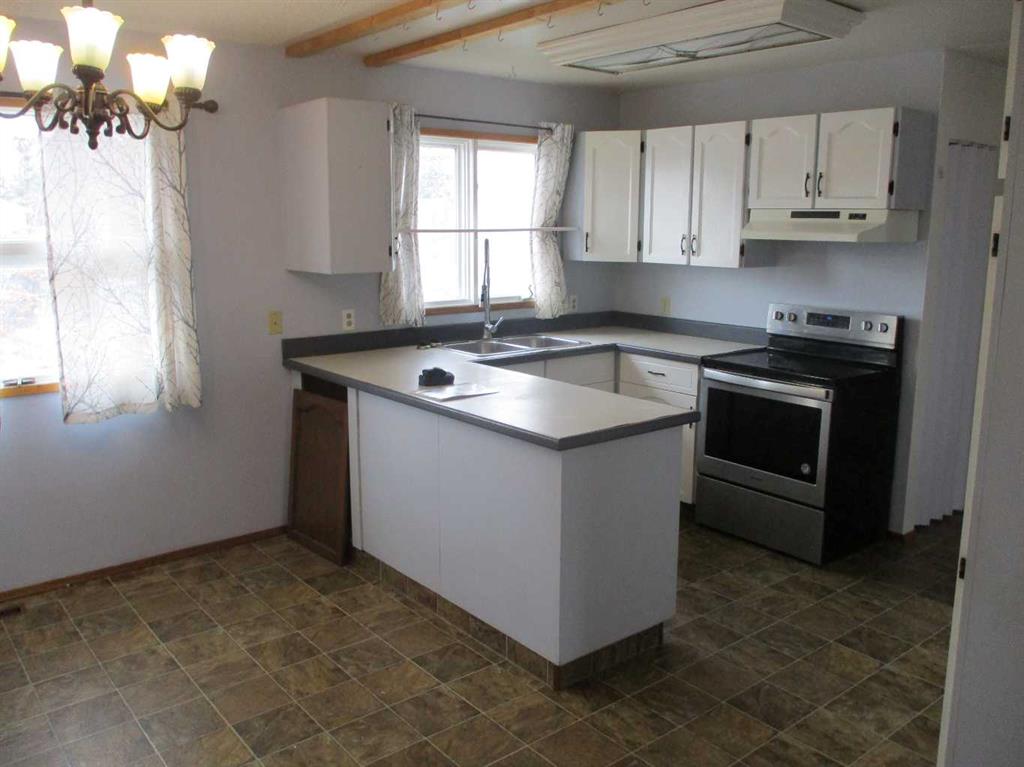 420 3rd Street Property Photo 4