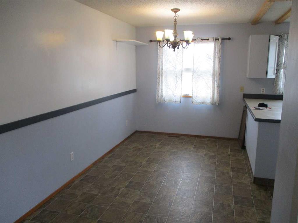 420 3rd Street Property Photo 9
