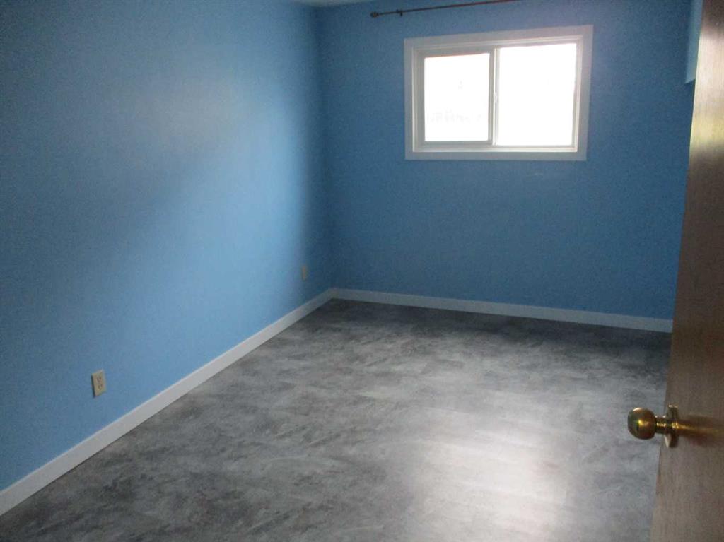 420 3rd Street Property Photo 15