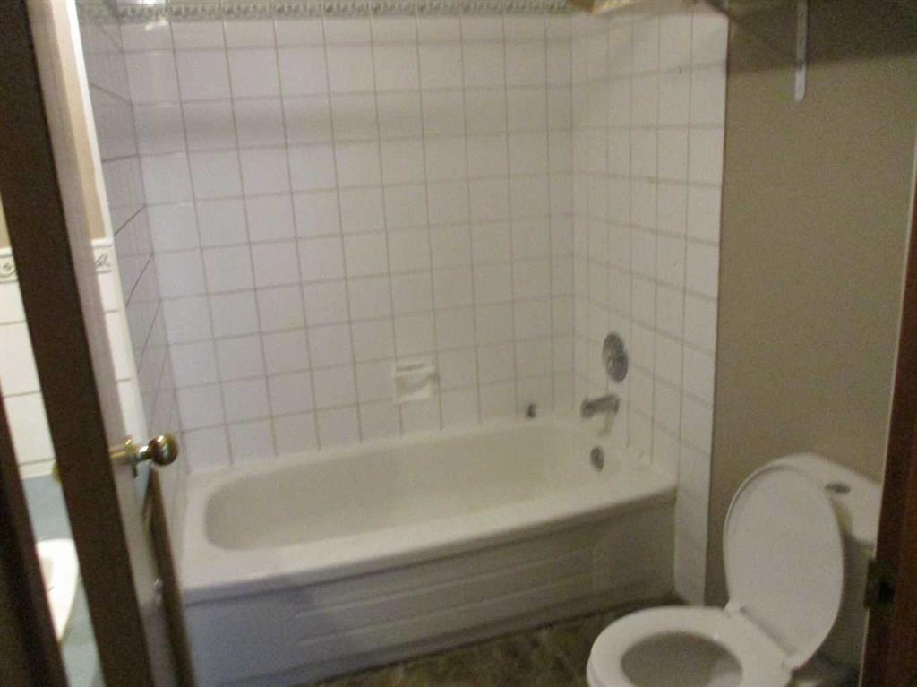420 3rd Street Property Photo 16