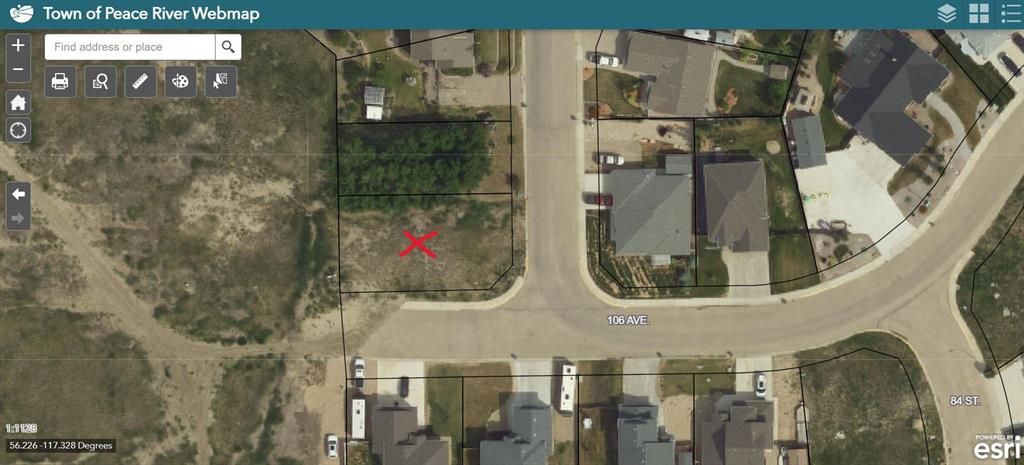10510 83 Street Property Photo 2