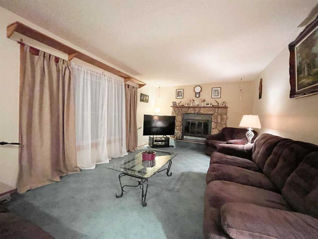 5123 55 Avenue Property Photo 10