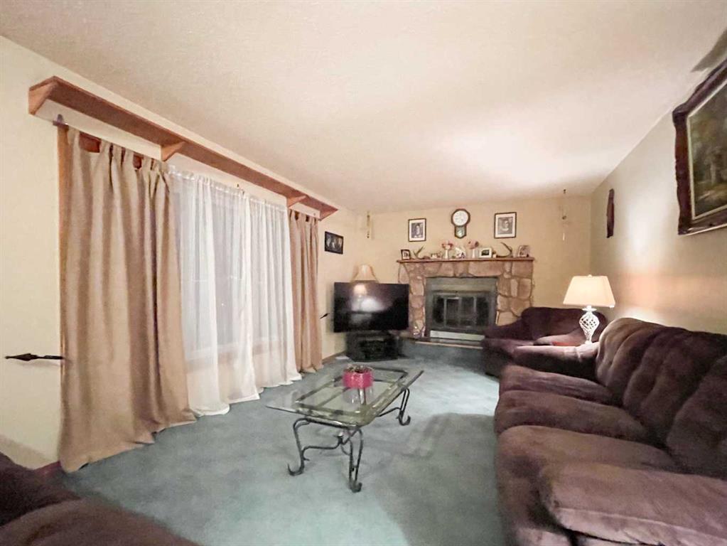 5123 55 Avenue Property Photo 12