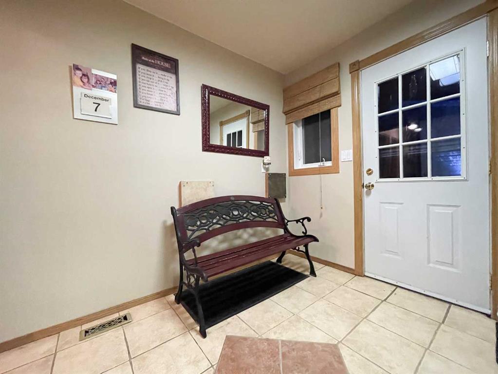 5123 55 Avenue Property Photo 25