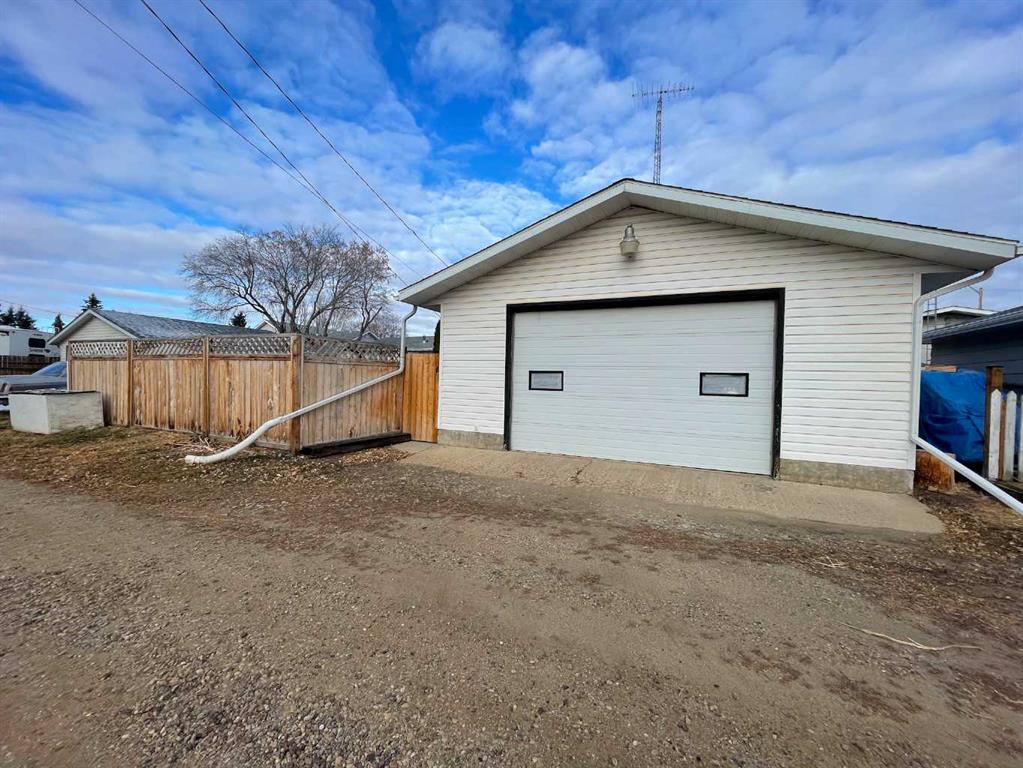 5123 55 Avenue Property Photo 46