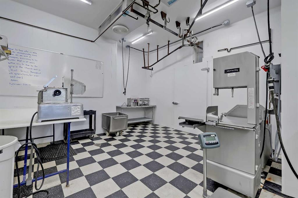 101, 701 Centre Street Property Photo 17