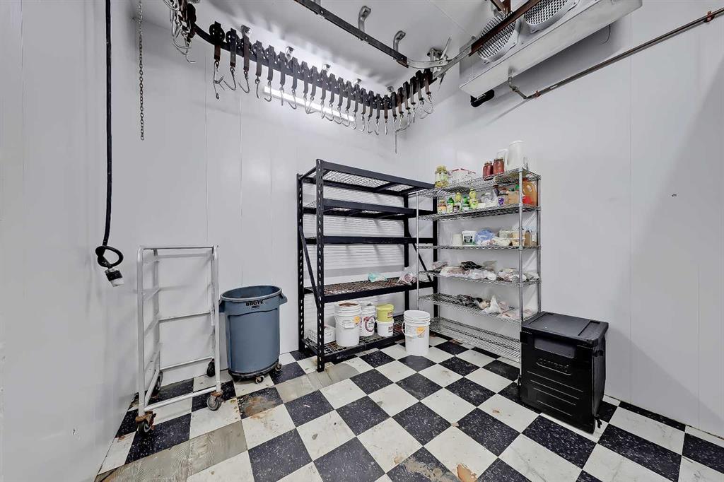 101, 701 Centre Street Property Photo 33