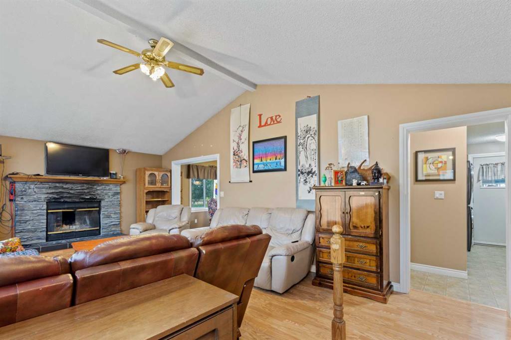 715060 Range Road 64 Property Photo 6