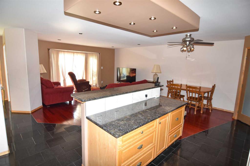 6151 Penworth Road Property Photo 4