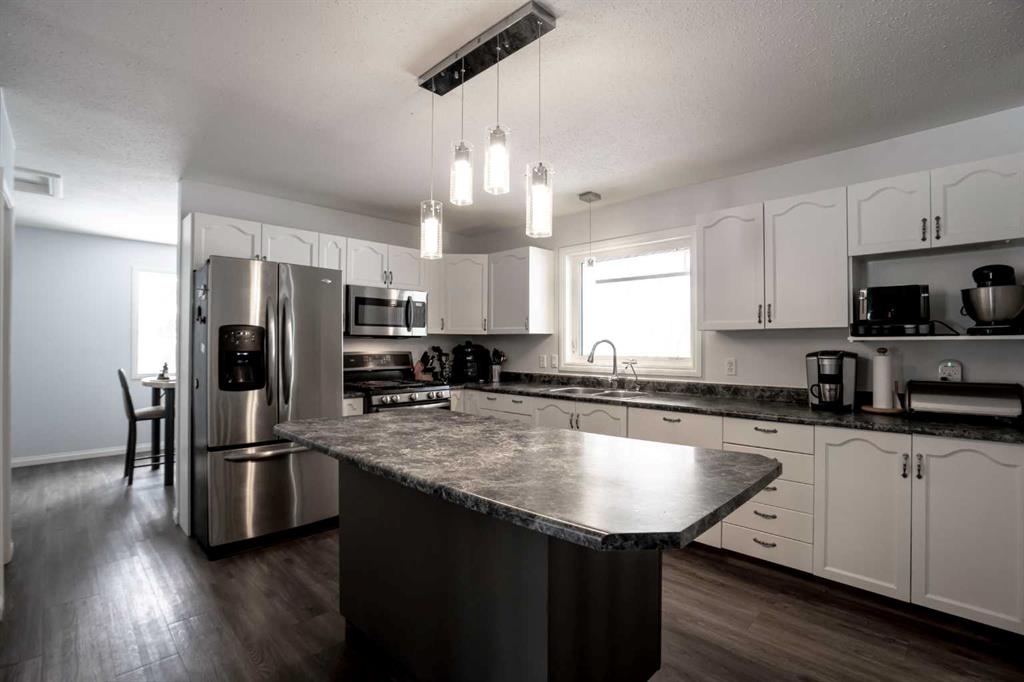 11810 78 St Property Photo 7
