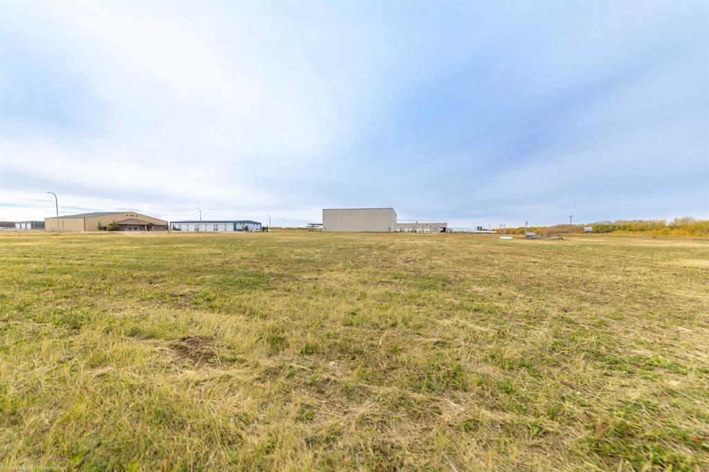 6852 66 Street Property Photo 14