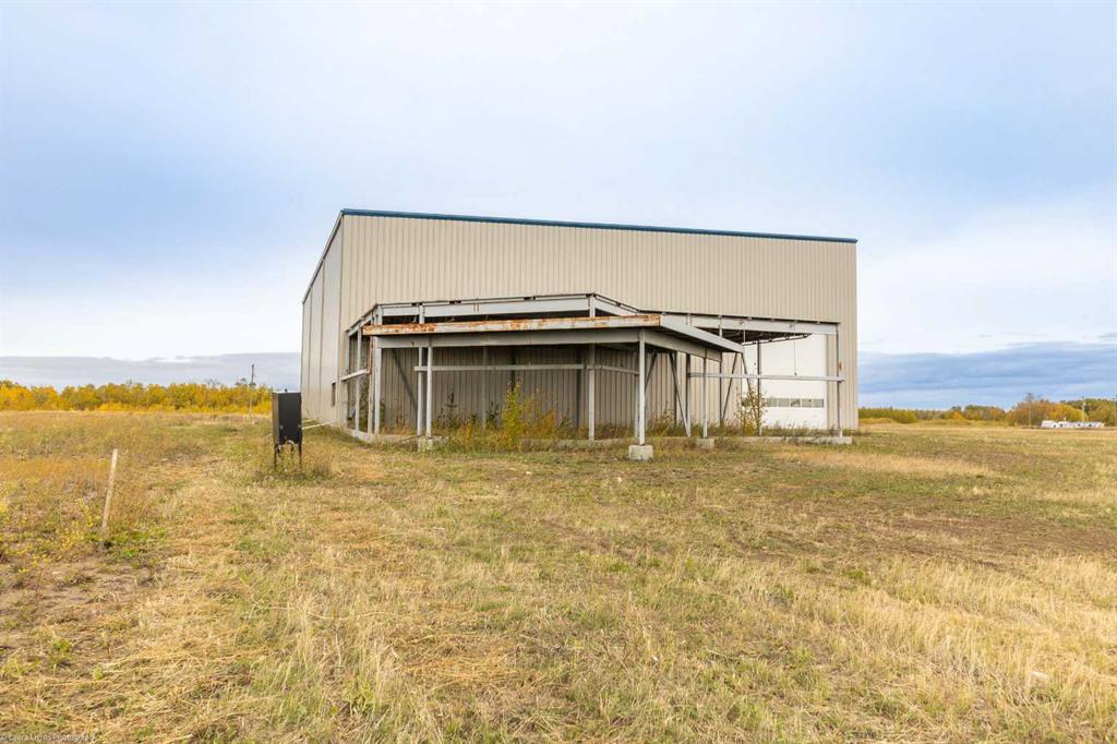 6852 66 Street Property Photo 18