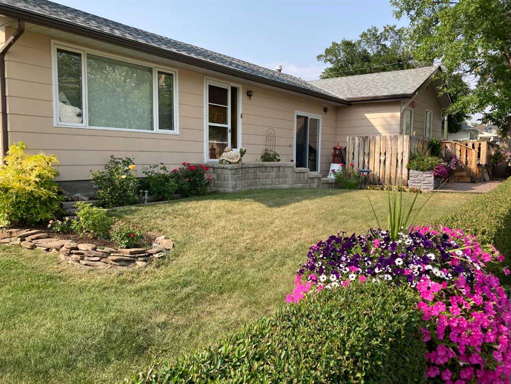 201 Elsinore Avenue Property Photo