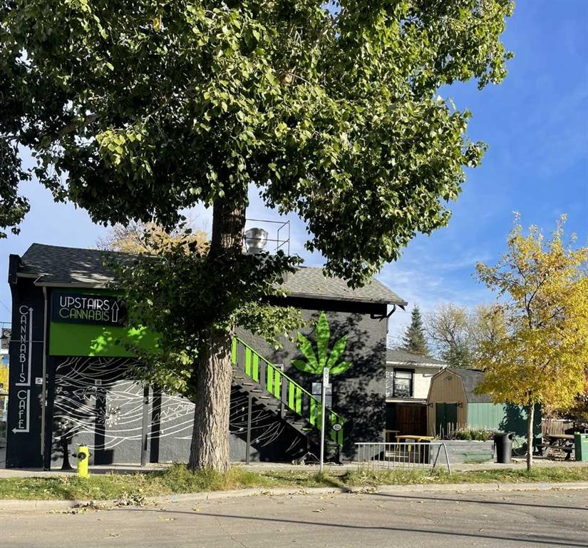 1046 8 Street Property Photo 4